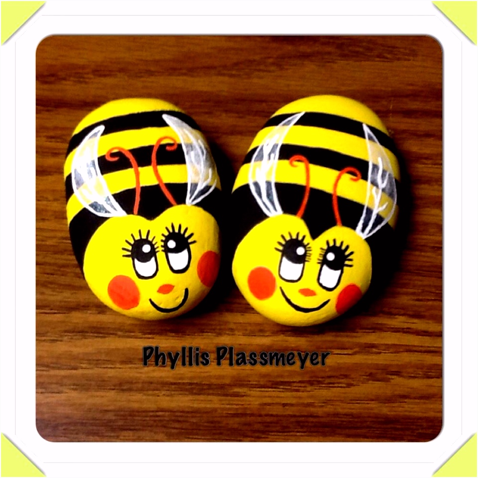 Bumblebees Painted rocks by Phyllis Plassmeyer